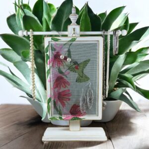 Hand-Painted Earring Holder — Hummingbirds Design | Classic Series
