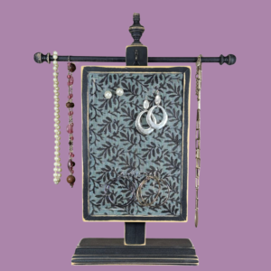 Hand-Painted Earring Holder — Leaves Design | Classic Series